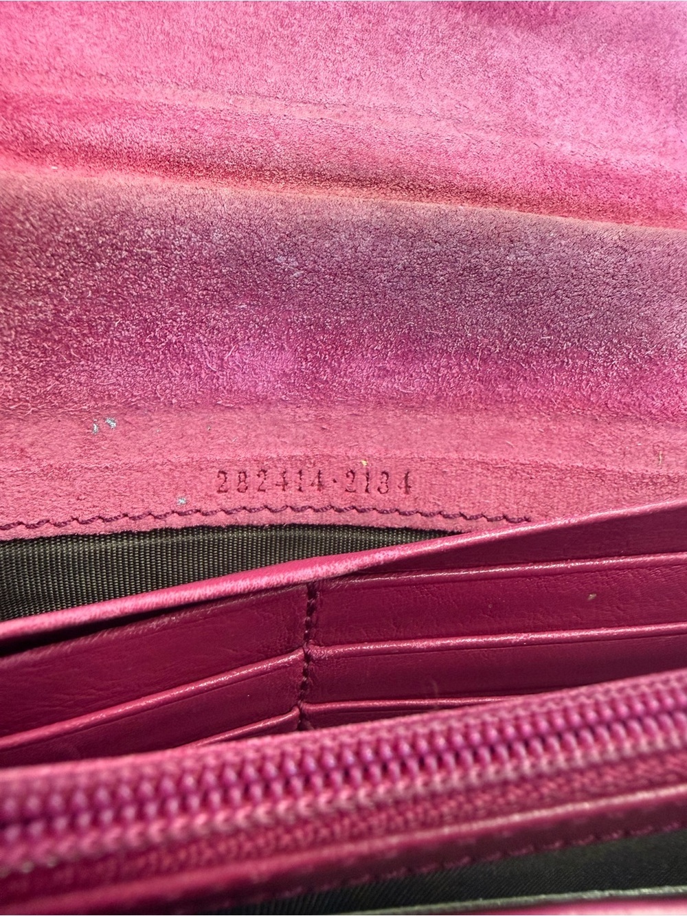 Gucci Red Patent Leather Wallet with COA - Picture 10 of 12